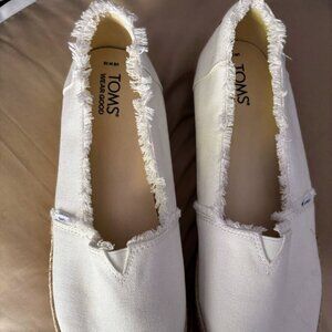 TOMS Valencia platform espadrilles Women’s Size 12. Never worn.